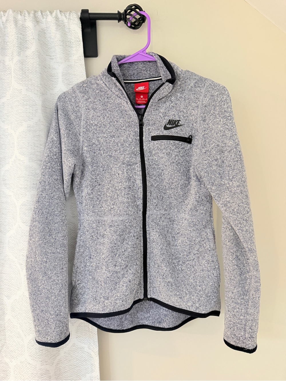 Nike Women’s knit zip up jacket